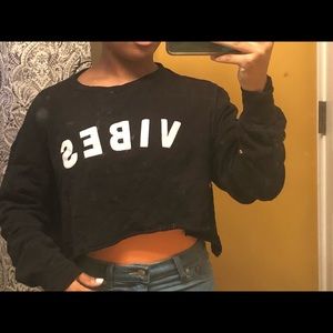A long sleeve cropped fashionova shirt never worn